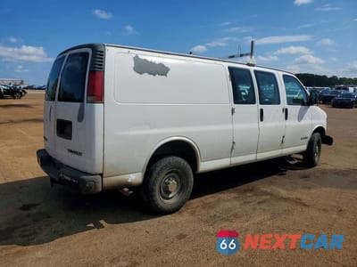 Trzecie zdjęcie samochodu z tyłu: 2002 CHEVROLET EXPRESS 2500 DELIVERY VAN VIN:1GCGG29RX21127763 - miniatura