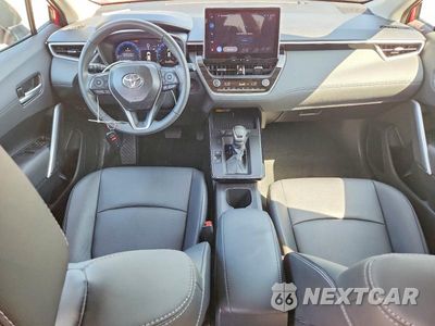 Zdjęcie 8 z 13 samochodu: 2026 TOYOTA COROLLA CROSS XLE VIN:7MUDAAAG1TV178569 - miniatura
