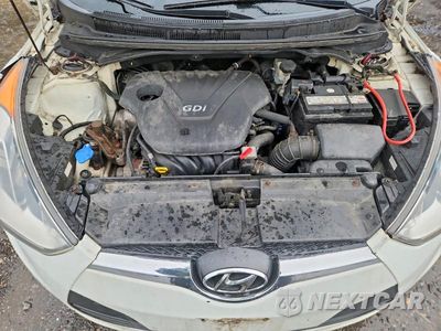 Zdjęcie 11 z 12 samochodu: 2013 HYUNDAI VELOSTER BASE VIN:KMHTC6AD3DU106218 - miniatura