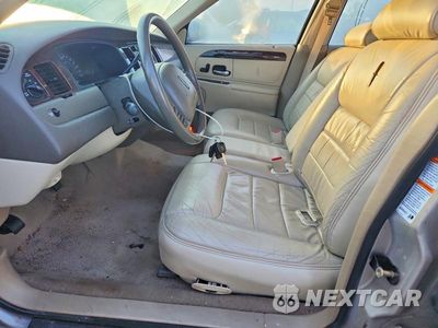 Zdjęcie 7 z 12 samochodu: 1999 LINCOLN TOWN CAR SIGNATURE VIN:1LNHM82W3XY618489 - miniatura