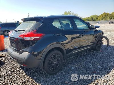 Trzecie zdjęcie samochodu z tyłu: 2020 NISSAN KICKS SR VIN:3N1CP5DV6LL569957 - miniatura