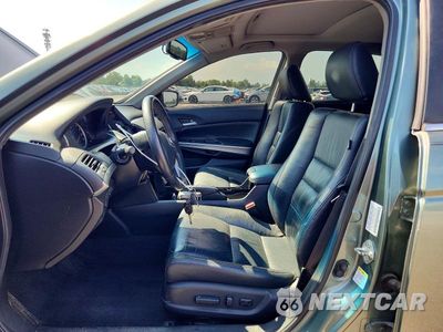 Zdjęcie 7 z 12 samochodu: 2010 HONDA ACCORD EXL VIN:1HGCP2F84AA011582 - miniatura
