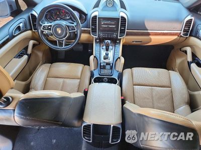 Zdjęcie 8 z 13 samochodu: 2018 PORSCHE CAYENNE VIN:WP1AA2A21JKA06455 - miniatura