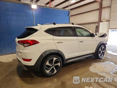 Trzecie zdjęcie samochodu z tyłu: 2017 HYUNDAI TUCSON LIMITED VIN:KM8J33A21HU302166 - miniatura