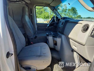 Zdjęcie 7 z 13 samochodu: 2014 FORD ECONOLINE E150 VAN VIN:1FTNE1EW4EDA86908 - miniatura