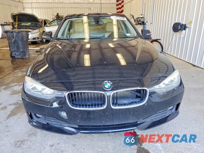 Piąte zdjęcie samochodu w środku: 2013 BMW 3ER I XDRIVE VIN:WBA3C3C51DF982084 - miniatura