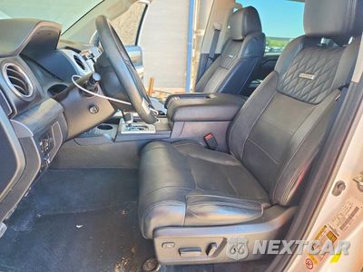 Zdjęcie 7 z 12 samochodu: 2019 TOYOTA TUNDRA PLATINUM VIN:5TFAY5F17KX851071 - miniatura