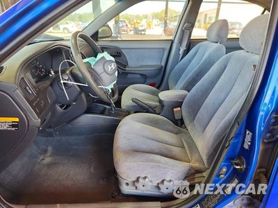 Zdjęcie 7 z 12 samochodu: 2006 HYUNDAI ELANTRA GLS VIN:KMHDN46D16U272428 - miniatura