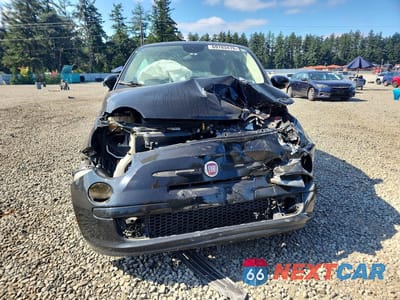 Piąte zdjęcie samochodu w środku: 2015 FIAT 500 POP VIN:3C3CFFARXFT561964 - miniatura