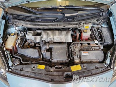 Zdjęcie 11 z 12 samochodu: 2013 TOYOTA PRIUS THREE VIN:JTDKN3DU6D1690345 - miniatura