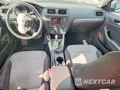Zdjęcie 8 z 12 samochodu: 2017 VOLKSWAGEN JETTA S VIN:3VW2B7AJ2HM276088 - miniatura