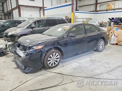2018 TOYOTA CAMRY LE JTNB11HK2J3008856 - główne zdjęcie licytacji z USA - miniatura