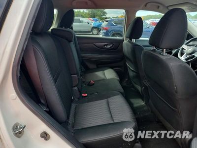 Zdjęcie 11 z 14 samochodu: 2017 NISSAN ROGUE SV VIN:KNMAT2MV7HP532068 - miniatura