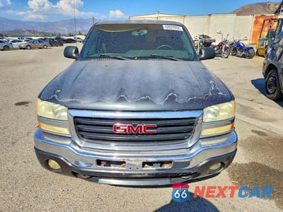 Piąte zdjęcie samochodu w środku: 2003 GMC NEW SIERRA C1500 VIN:2GTEC19T331307008 - miniatura