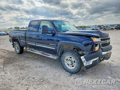 Czwarte zdjęcie samochodu z boku: 2007 CHEVROLET SILVERADO K2500 HEAVY DUTY VIN:1GCHK29U37E188010 - miniatura