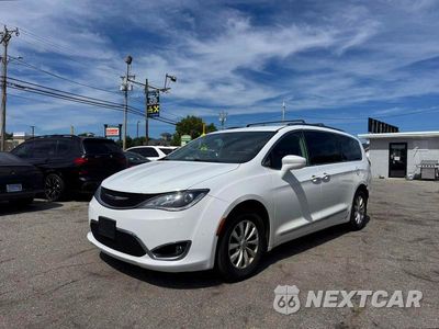 Drugie zdjęcie samochodu z przodu: 2019 CHRYSLER PACIFICA TOURING L VIN:2C4RC1BG9KR554080 - miniatura