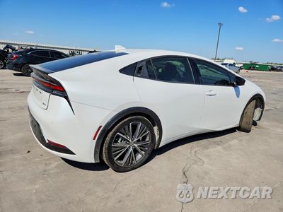 Trzecie zdjęcie samochodu z tyłu: 2023 TOYOTA PRIUS XLE VIN:JTDACAAU4P3010218 - miniatura