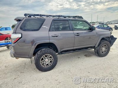 Trzecie zdjęcie samochodu z tyłu: 2017 TOYOTA 4RUNNER TRD OFF-ROAD VIN:JTEBU5JR2H5461895 - miniatura