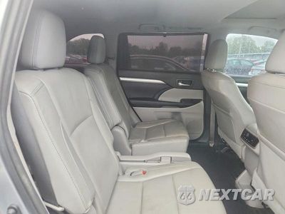 Zdjęcie 11 z 13 samochodu: 2015 TOYT HIGHLANDER XLE VIN:5TDJKRFH8FS219388 - miniatura