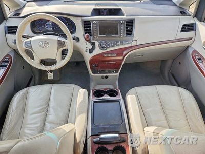 Zdjęcie 8 z 13 samochodu: 2011 TOYOTA SIENNA XLE 7-PASSENGER VIN:5TDDK3DC7BS021509 - miniatura