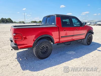 Trzecie zdjęcie samochodu z tyłu: 2003 FORD F150 SUPERCREW VIN:1FTRW08L43KC93351 - miniatura