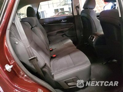 Zdjęcie 11 z 13 samochodu: 2019 KIA SORENTO LX VIN:5XYPGDA36KG502390 - miniatura