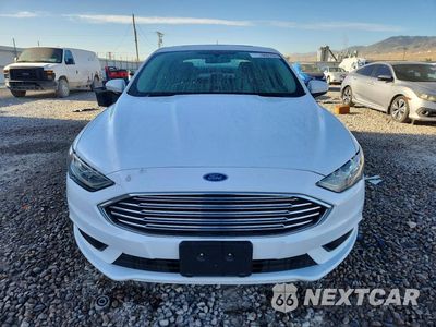 Piąte zdjęcie samochodu w środku: 2017 FORD FUSION SE HYBRID VIN:3FA6P0LU3HR357663 - miniatura