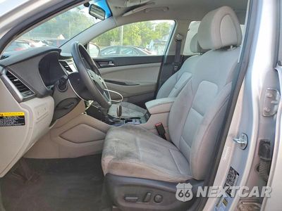 Zdjęcie 7 z 13 samochodu: 2016 HYUNDAI TUCSON SE VIN:KM8J33A42GU107029 - miniatura