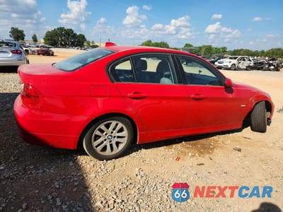Trzecie zdjęcie samochodu z tyłu: 2006 BMW 325 I VIN:WBAVB13506KX49503 - miniatura