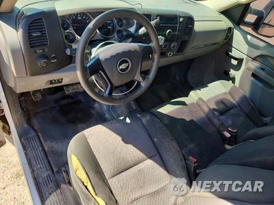 Zdjęcie 8 z 12 samochodu: 2011 CHEVROLET SILVERADO K2500 HEAVY DUTY VIN:1GB0KVCG8BF174645 - miniatura
