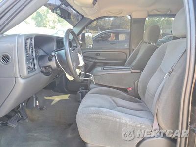 Zdjęcie 7 z 13 samochodu: 2004 CHEVROLET SILVERADO K1500 VIN:2GCEK19T241146283 - miniatura