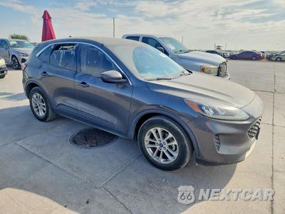 Czwarte zdjęcie samochodu z boku: 2020 FORD ESCAPE SE VIN:1FMCU0G66LUA32018 - miniatura