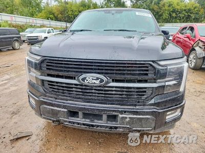 Piąte zdjęcie samochodu w środku: 2025 FORD F150 PLATINUM VIN:1FTFW7LD2SFA25238 - miniatura