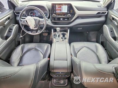 Zdjęcie 8 z 13 samochodu: 2020 TOYOTA HIGHLANDER LIMITED VIN:5TDYZRAH8LS030561 - miniatura
