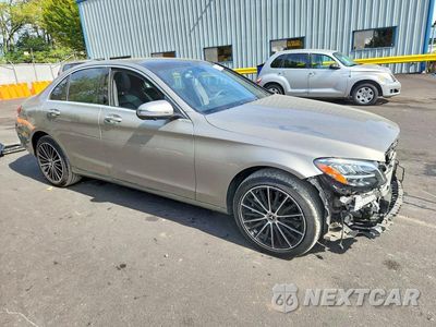 Czwarte zdjęcie samochodu z boku: 2019 MERCEDES-BENZ C 300 4MATIC VIN:WDDWF8EB8KR517827 - miniatura