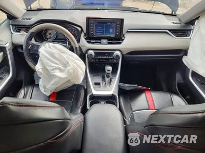 Zdjęcie 8 z 13 samochodu: 2020 TOYOTA RAV4 XLE VIN:2T3P1RFV9LC064168 - miniatura