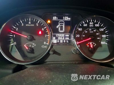 Zdjęcie 9 z 12 samochodu: 2011 NISSAN ROGUE S VIN:JN8AS5MT6BW163790 - miniatura