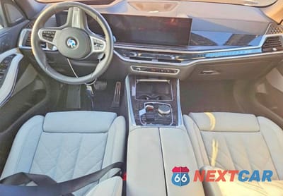 Zdjęcie 8 z 13 samochodu: 2025 BMW X5 XDRIVE40I VIN:5UX23EU08S9Z13075 - miniatura