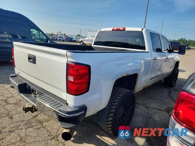 Trzecie zdjęcie samochodu z tyłu: 2015 CHEVROLET SILVERADO K2500 HEAVY DUTY LTZ VIN:1GC1KWE86FF157862 - miniatura