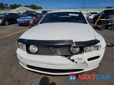 Piąte zdjęcie samochodu w środku: 2006 FORD MUSTANG GT VIN:1ZVFT82H265192355 - miniatura