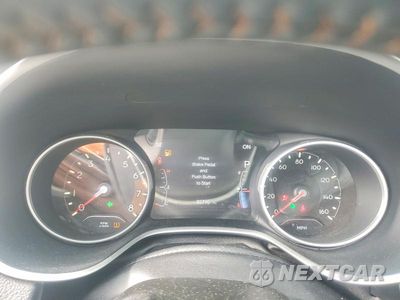 Zdjęcie 9 z 13 samochodu: 2018 JEEP COMPASS LATITUDE VIN:3C4NJDBB9JT349574 - miniatura