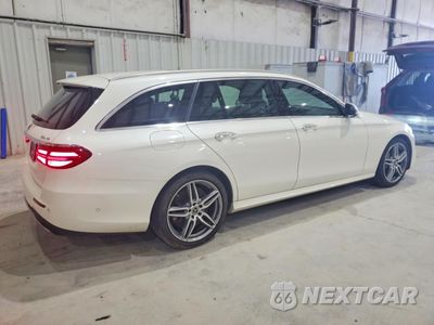Trzecie zdjęcie samochodu z tyłu: 2018 MERCEDES-BENZ E 400 4MATIC VIN:WDDZH6GBXJA382002 - miniatura