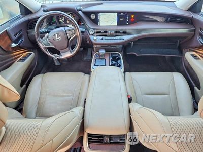 Zdjęcie 8 z 12 samochodu: 2018 LEXUS LS 500 BASE VIN:JTHB51FF8J5003386 - miniatura