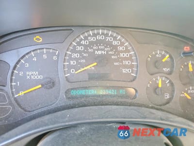 Zdjęcie 9 z 12 samochodu: 2003 GMC YUKON VIN:1GKEC13V93R264607 - miniatura