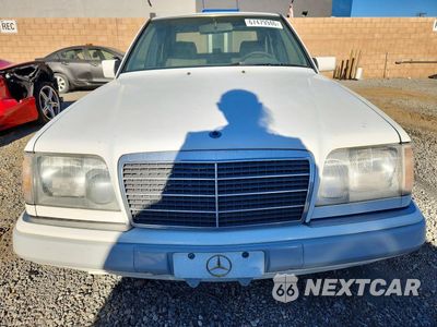 Piąte zdjęcie samochodu w środku: 1994 MERCEDES-BENZ E 320 VIN:WDBEA32E1RC104813 - miniatura