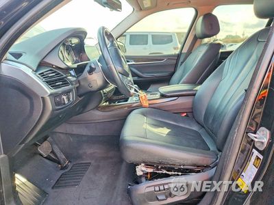 Zdjęcie 7 z 13 samochodu: 2015 BMW X5 SDRIVE35I VIN:5UXKR2C50F0H40546 - miniatura