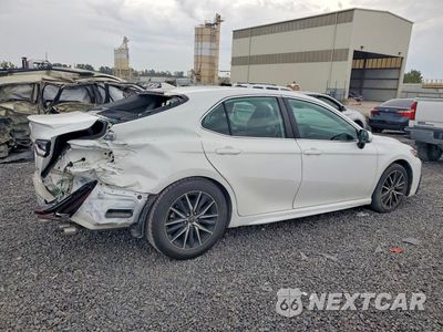 Trzecie zdjęcie samochodu z tyłu: 2024 TOYOTA CAMRY SE VIN:4T1G11AK7RU889706 - miniatura