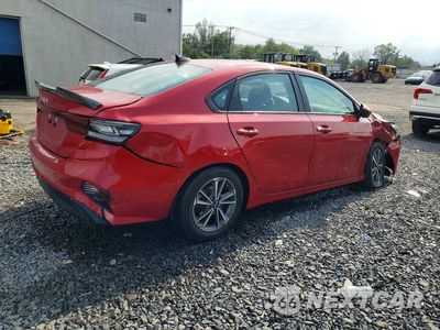 Trzecie zdjęcie samochodu z tyłu: 2023 KIA FORTE LXS VIN:3KPF24AD0PE642376 - miniatura
