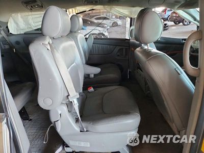 Zdjęcie 11 z 13 samochodu: 2008 TOYOTA SIENNA XLE LIMITED VIN:5TDBK22C68S012264 - miniatura