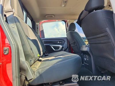 Zdjęcie 10 z 12 samochodu: 2018 NISSAN TITAN SV VIN:1N6AA1E57JN535372 - miniatura